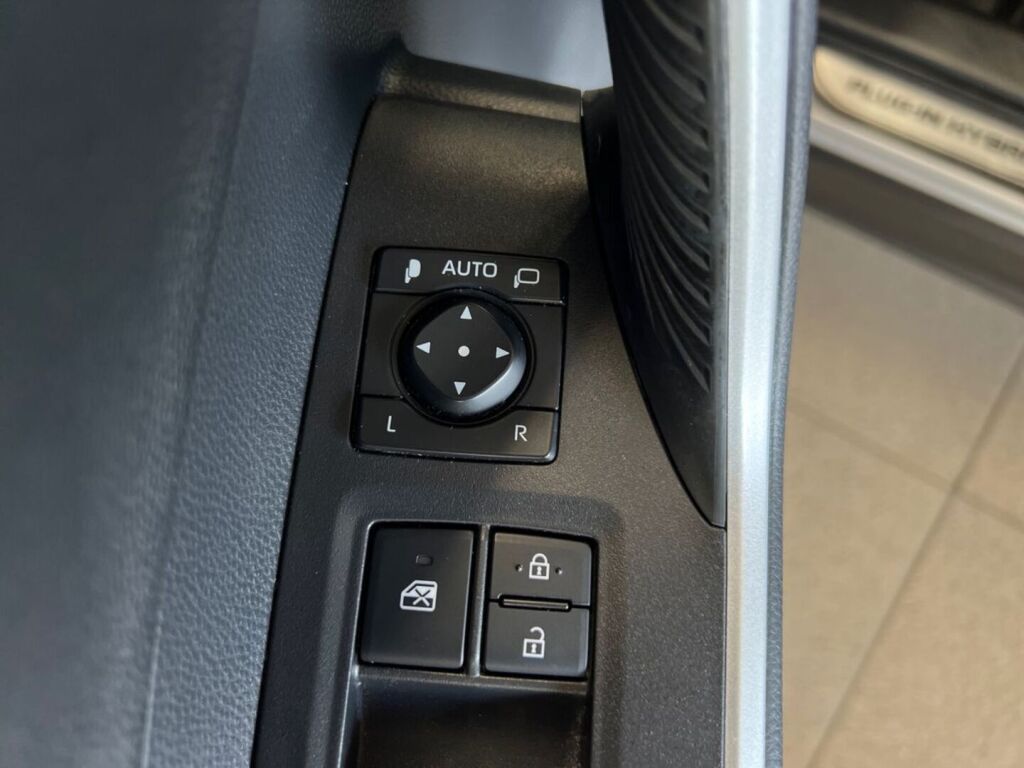 Toyota RAV4 Plug-in 2023 Hopea