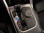 BMW i4 2022 Sininen