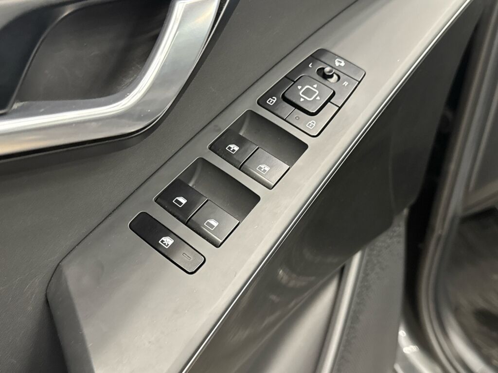 Kia Niro 2023 Harmaa
