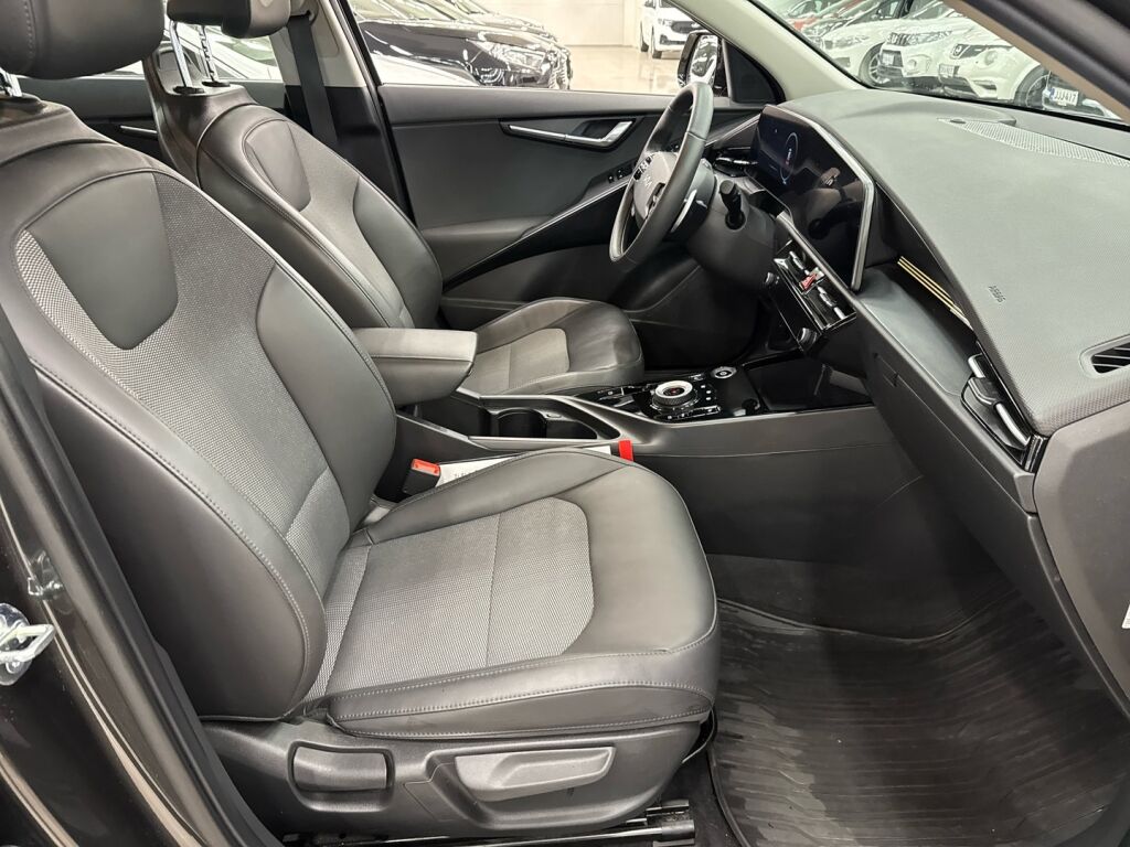 Kia Niro 2023 Harmaa