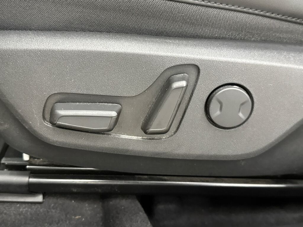 Kia Niro 2023 Harmaa