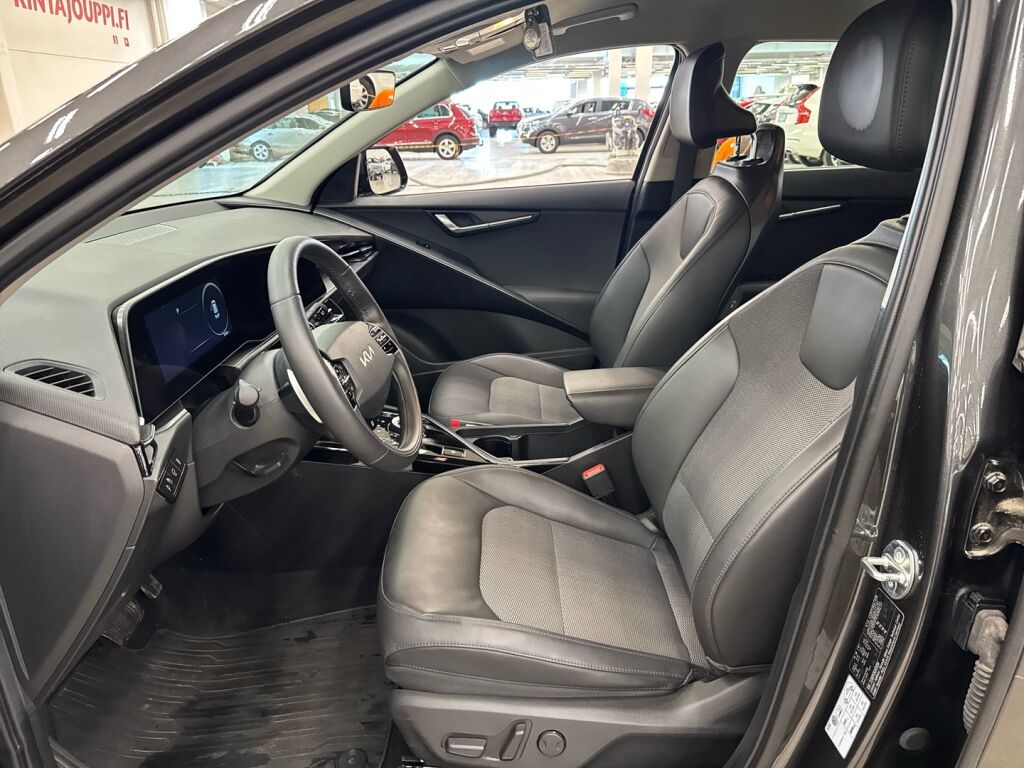 Kia Niro 2023 Harmaa