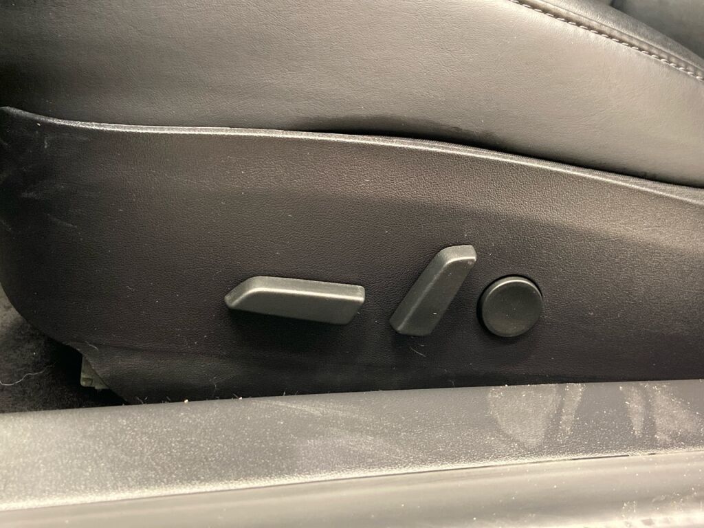 Tesla Model 3 2019 Valkoinen