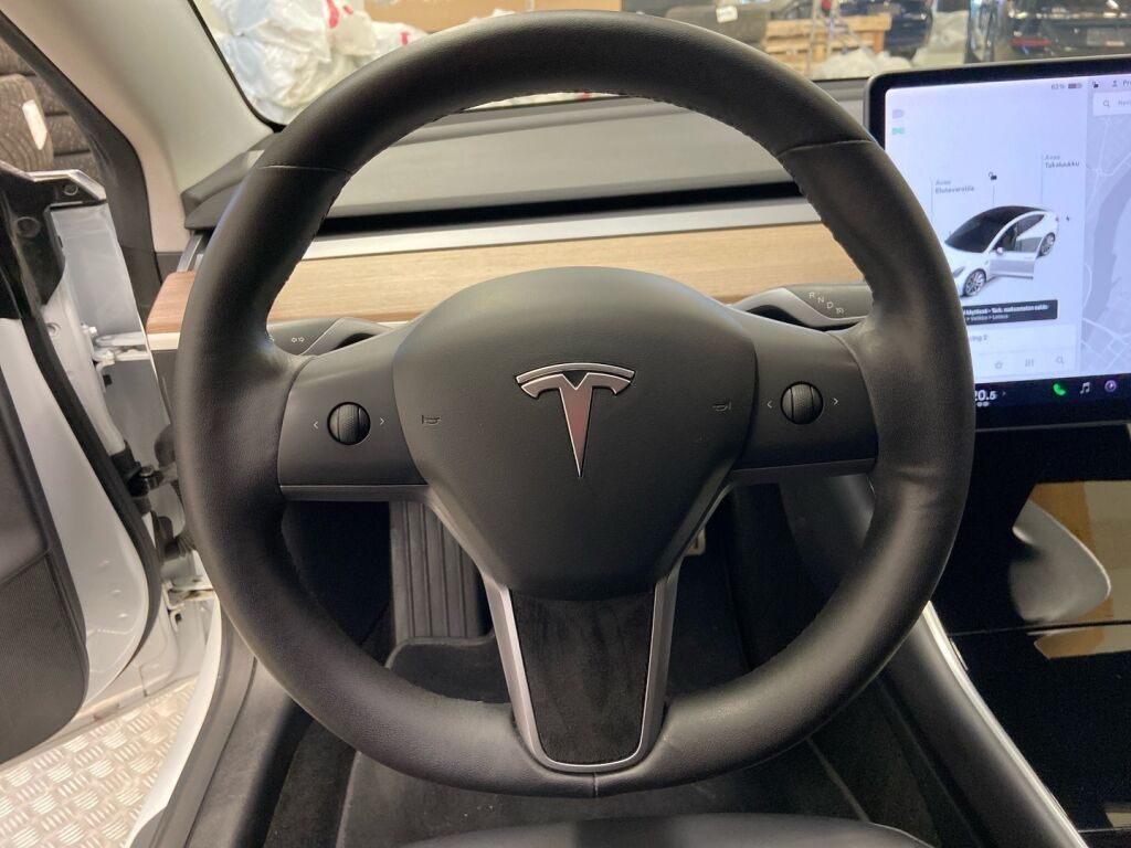 Tesla Model 3 2019 Valkoinen