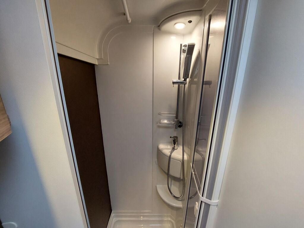 Adria Coral Axess 670 SLT 2017 Valkoinen