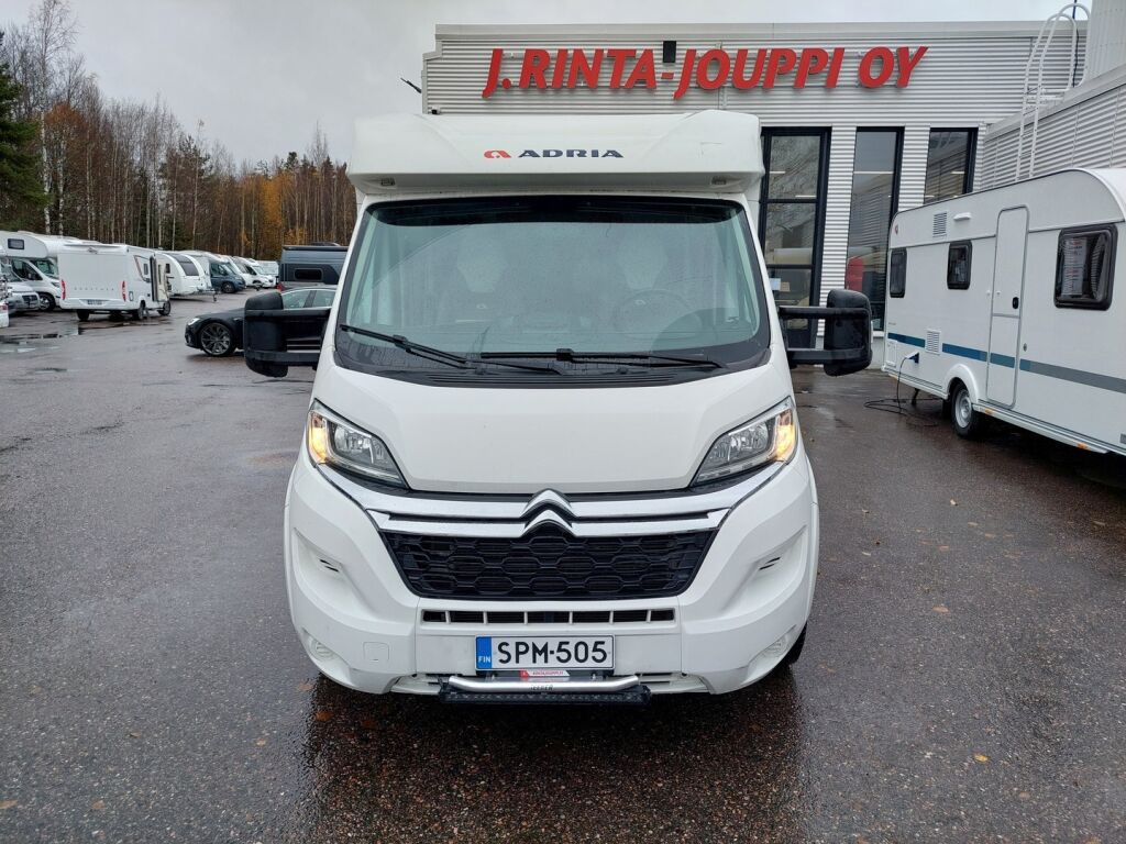 Adria Coral Axess 670 SLT 2017 Valkoinen
