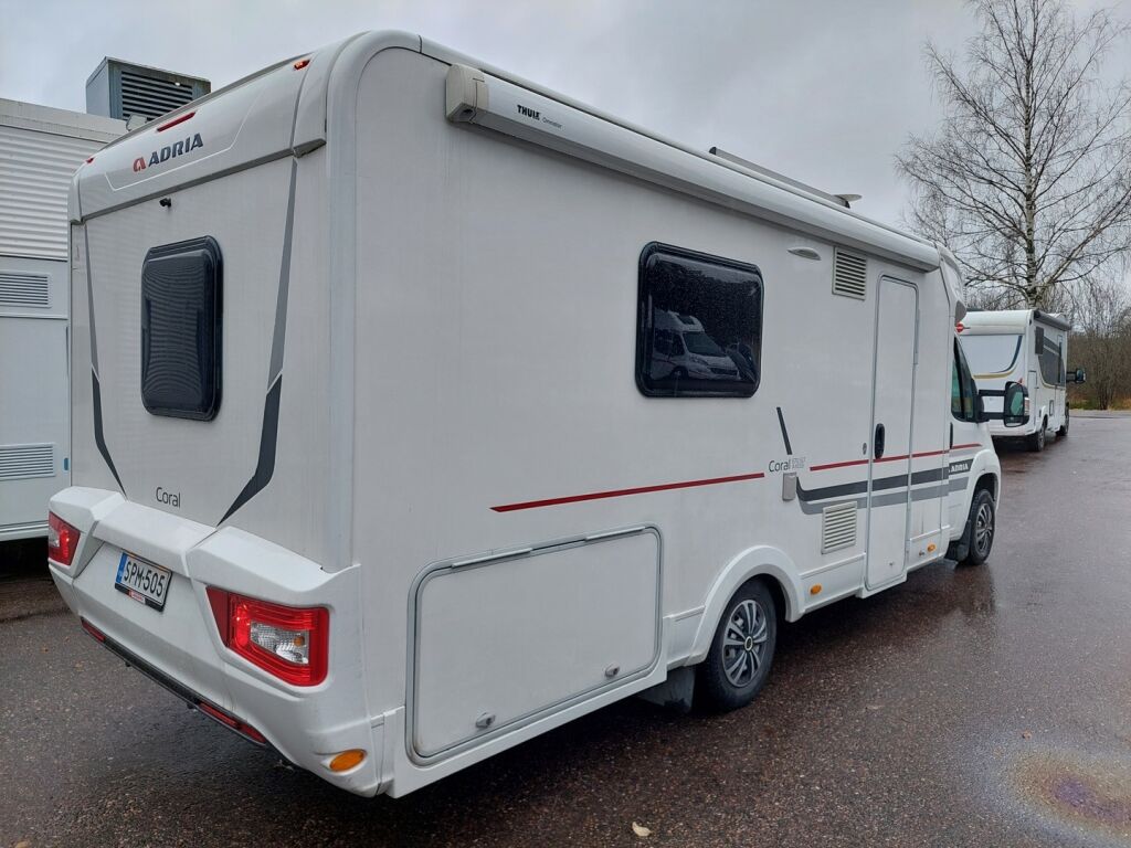 Adria Coral Axess 670 SLT 2017 Valkoinen