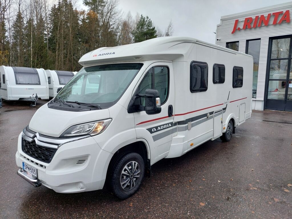 Adria Coral Axess 670 SLT 2017 Valkoinen