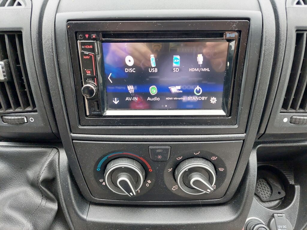 Adria Coral Axess 670 SLT 2017 Valkoinen