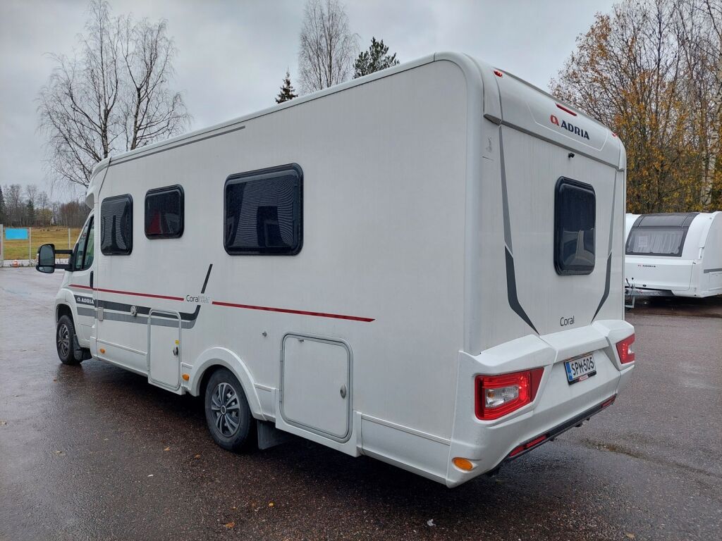 Adria Coral Axess 670 SLT 2017 Valkoinen