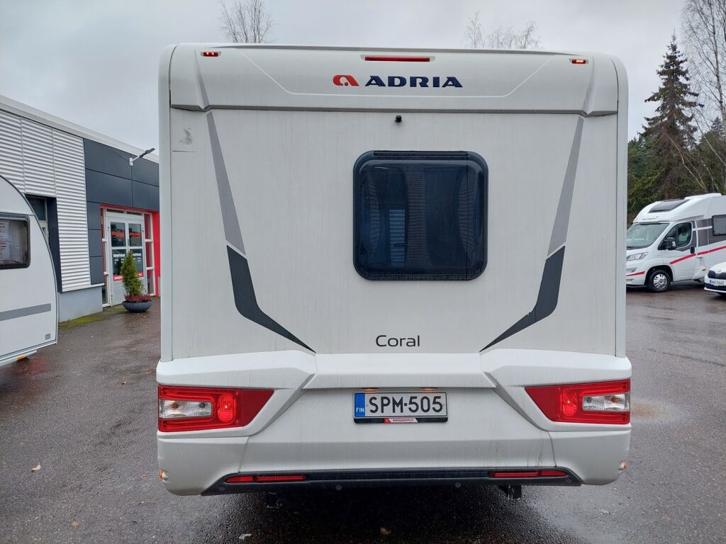 Adria Coral Axess 670 SLT 2017 Valkoinen