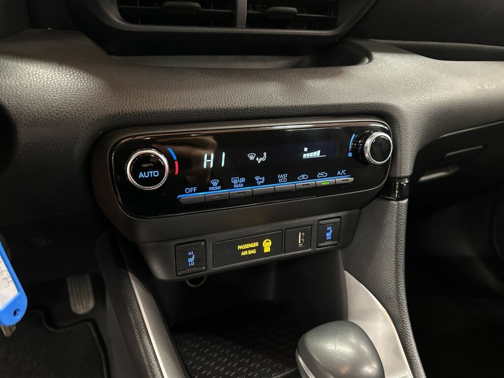 Toyota Yaris 2023 Hopea