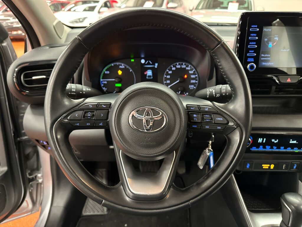 Toyota Yaris 2023 Hopea