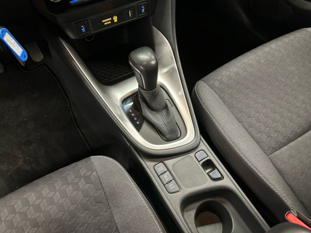 Toyota Yaris 2023 Hopea