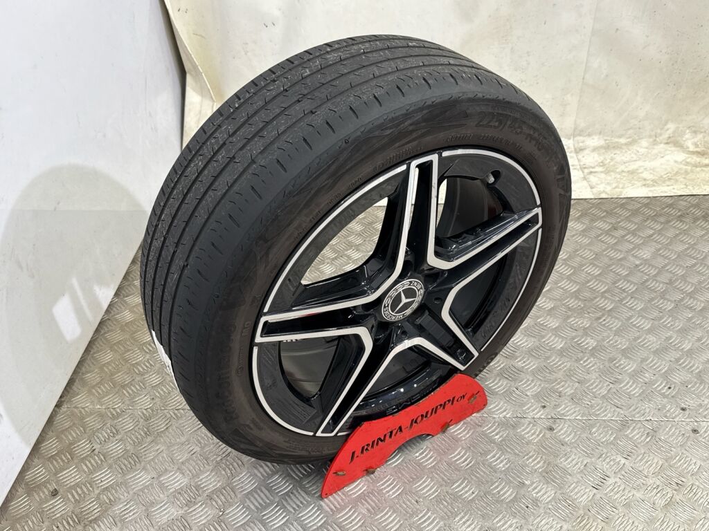 Mercedes-Benz A 2021 Musta