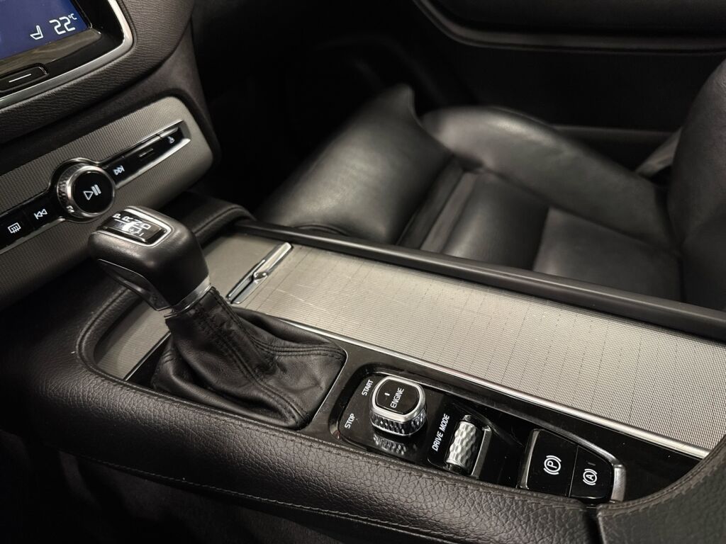 Volvo XC90 2016 Valkoinen