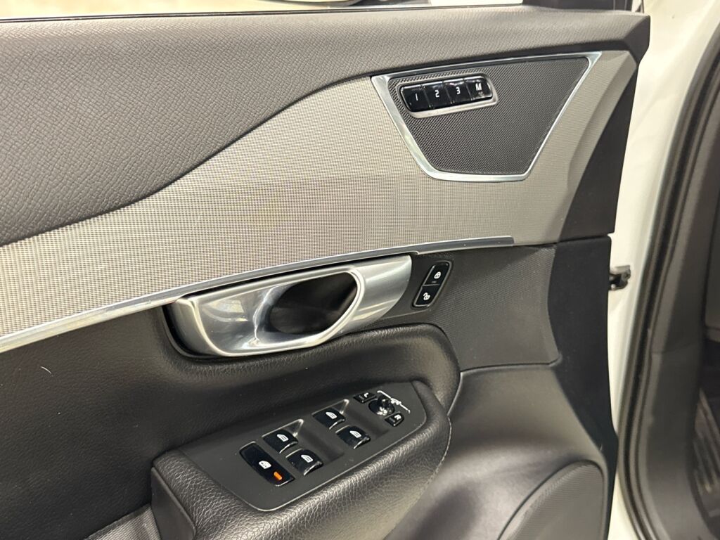 Volvo XC90 2016 Valkoinen