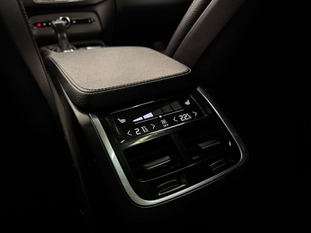 Volvo XC90 2016 Valkoinen