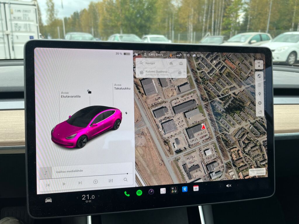 Tesla Model 3 2020 Valkoinen