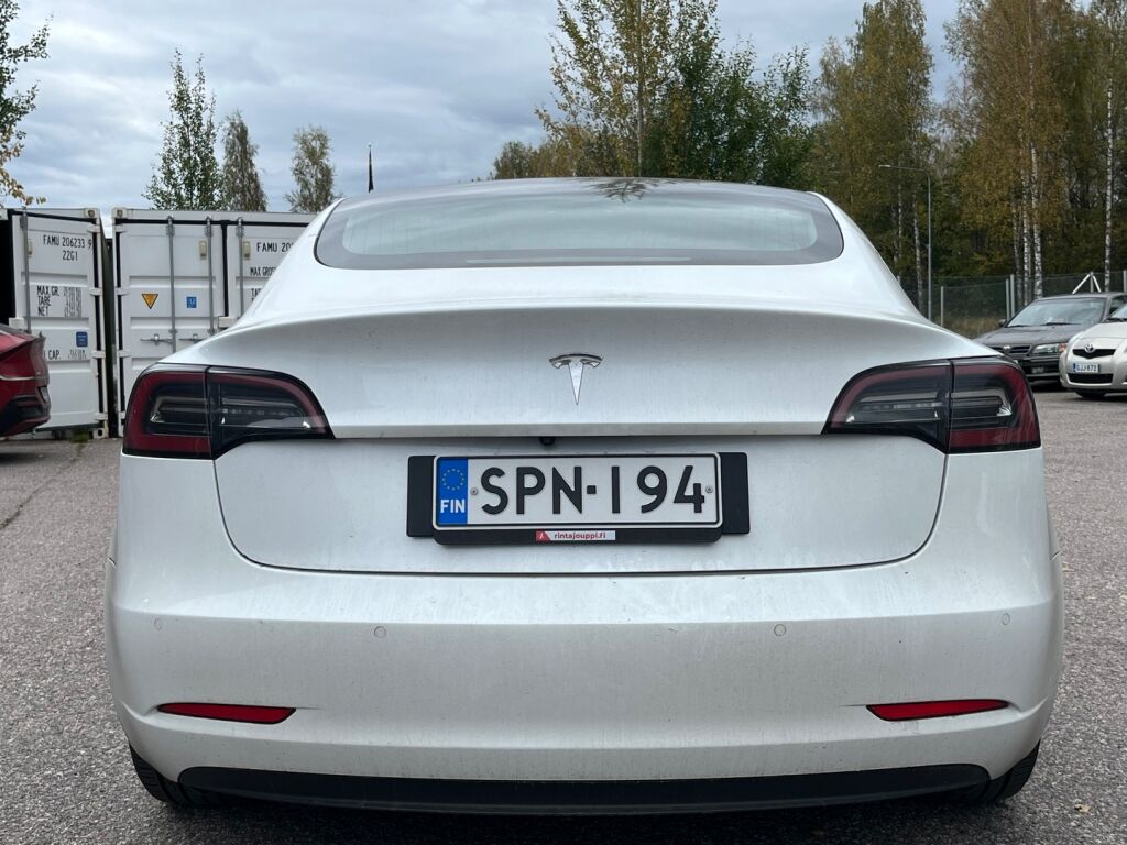 Tesla Model 3 2020 Valkoinen