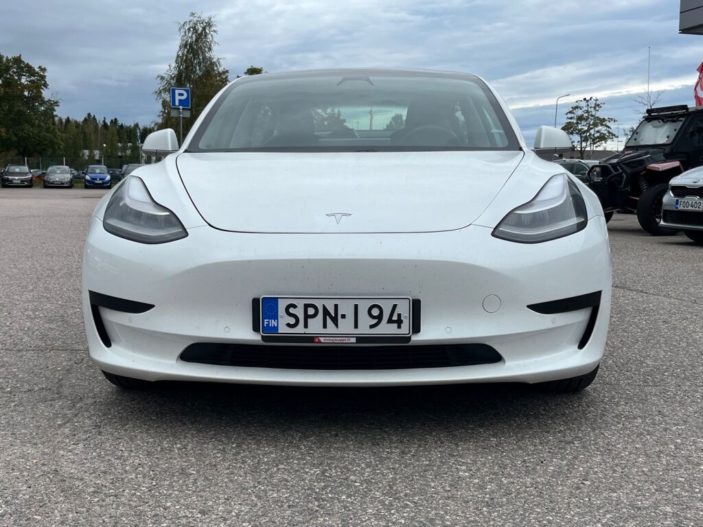 Tesla Model 3 2020 Valkoinen