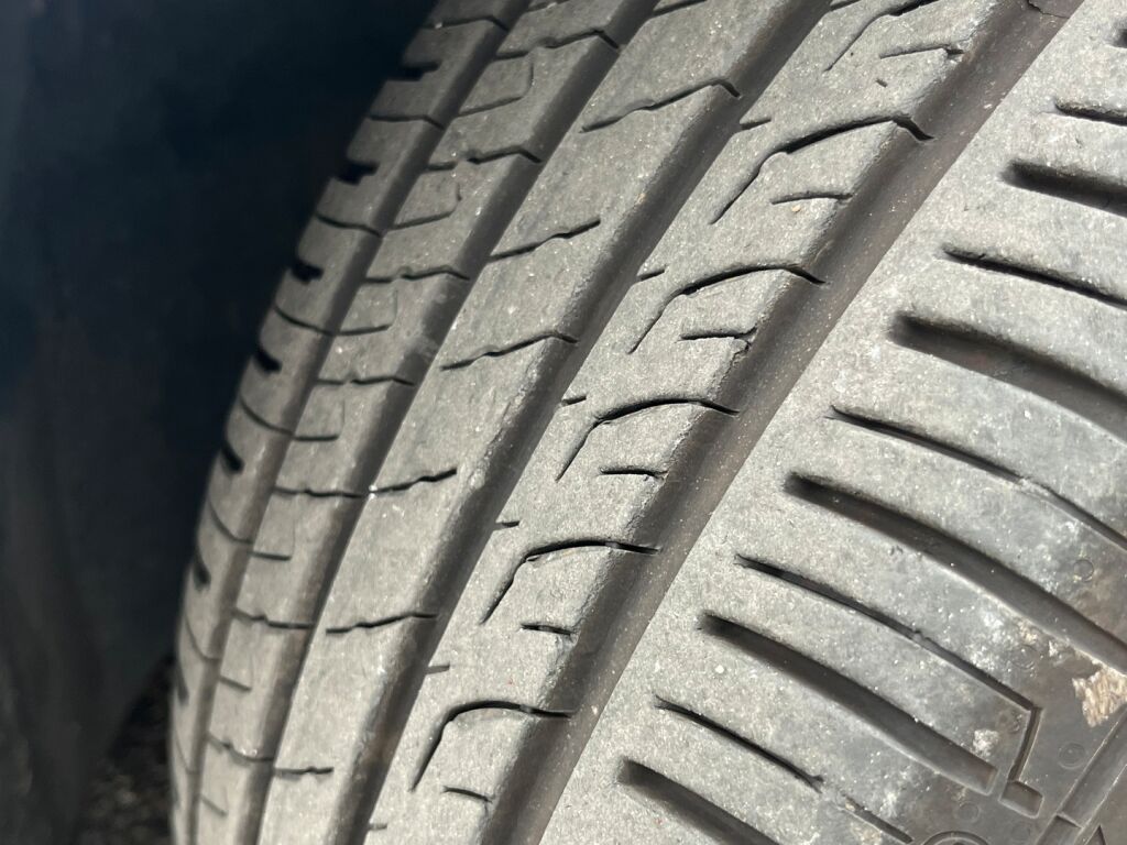 Tesla Model 3 2020 Valkoinen