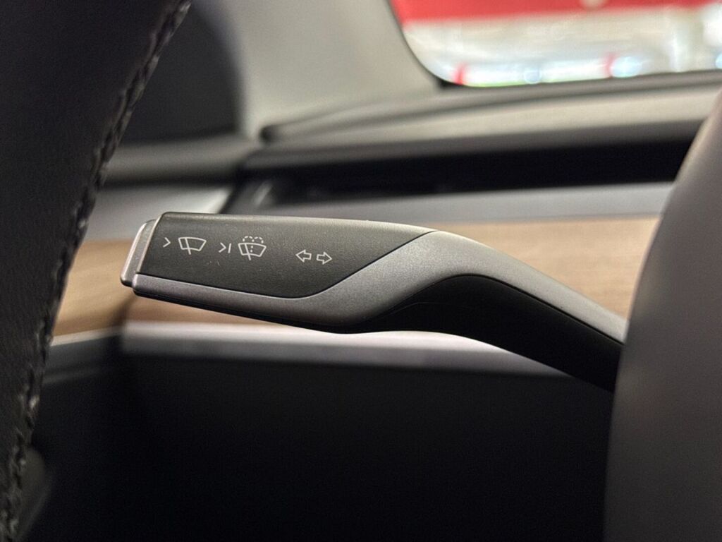 Tesla MODEL Y 2022 Valkoinen