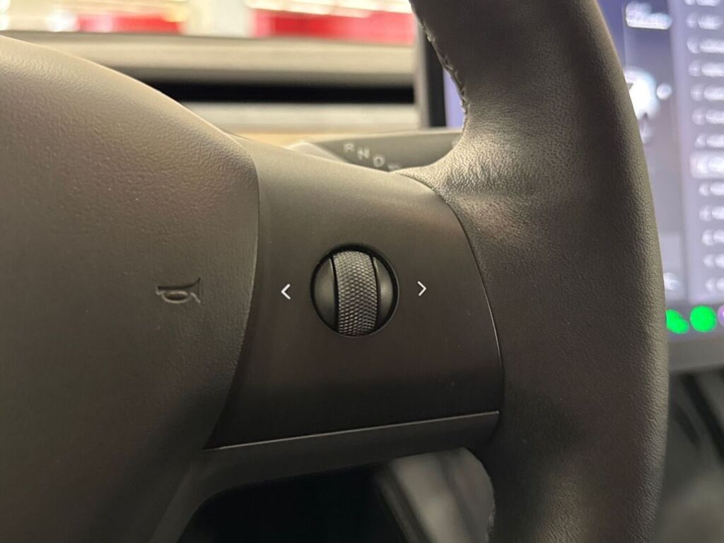 Tesla MODEL Y 2022 Valkoinen