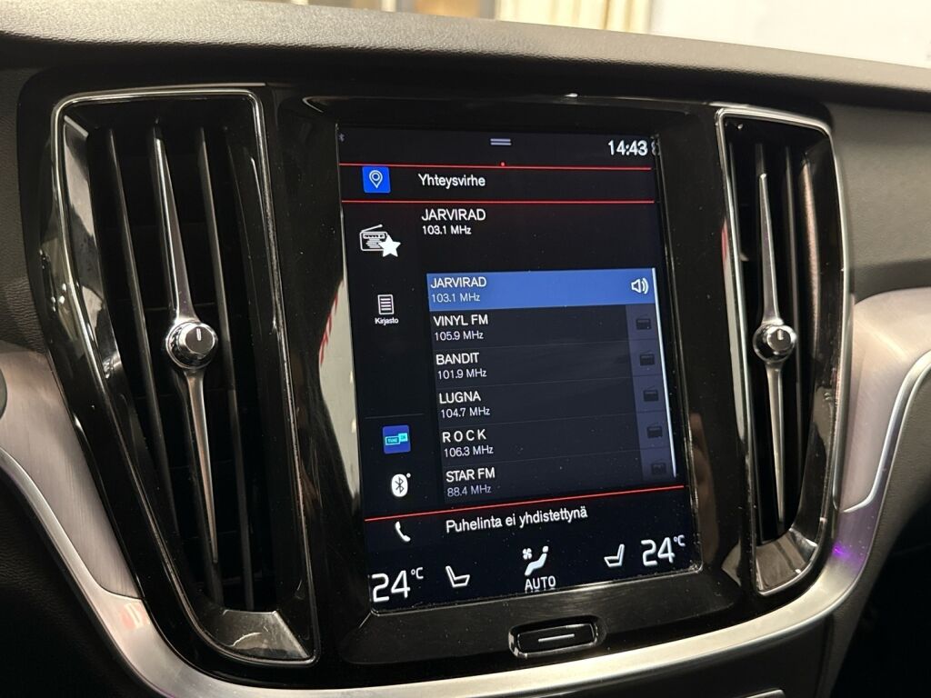 Volvo V60 2020 Musta