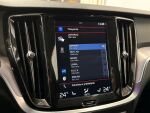 Volvo V60 2020 Musta