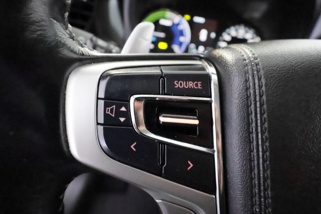 Mitsubishi Outlander PHEV 2019 Valkoinen