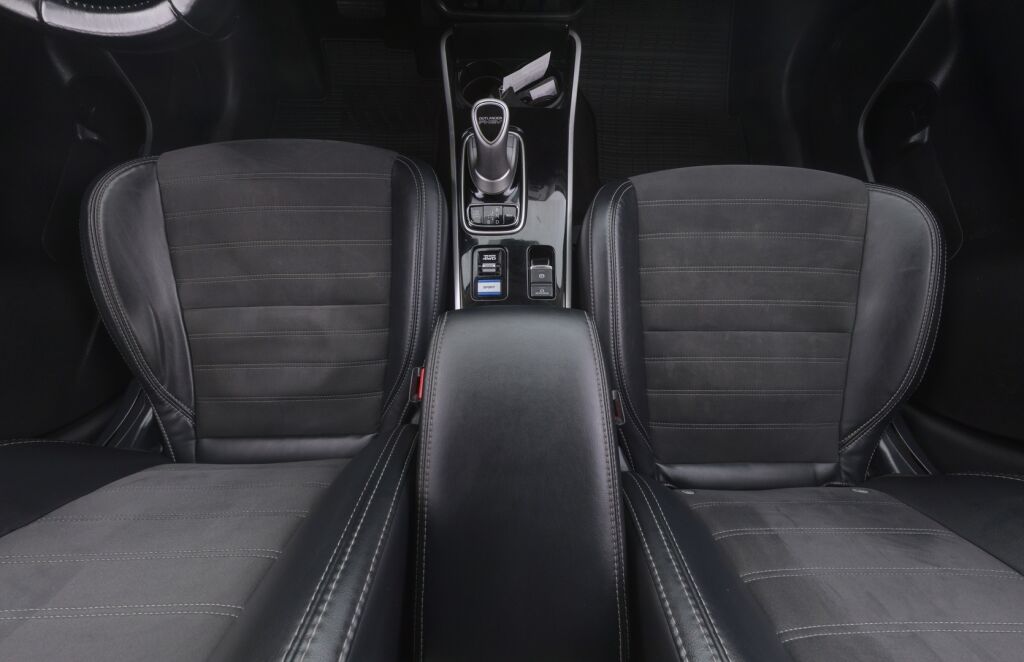 Mitsubishi Outlander PHEV 2019 Valkoinen