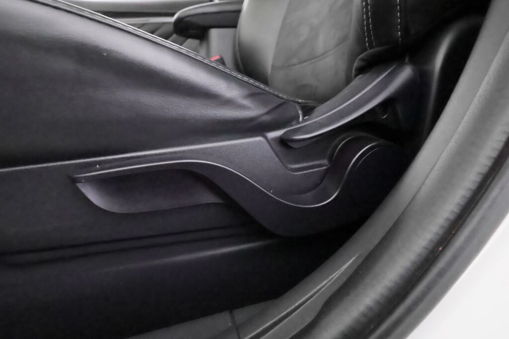 Mitsubishi Outlander PHEV 2019 Valkoinen