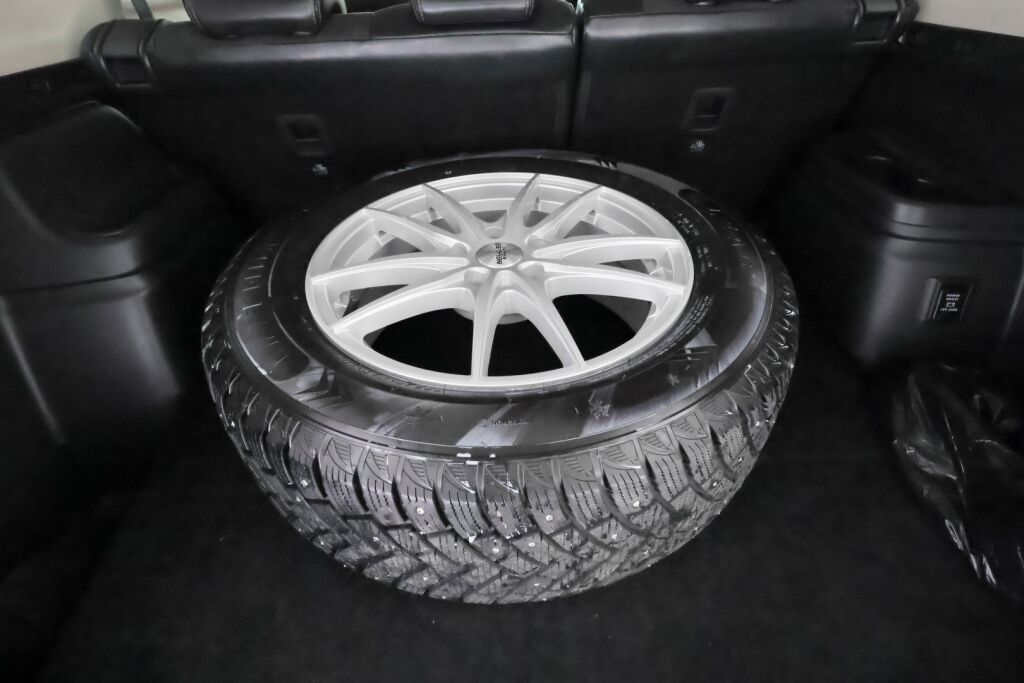 Mitsubishi Outlander PHEV 2019 Valkoinen