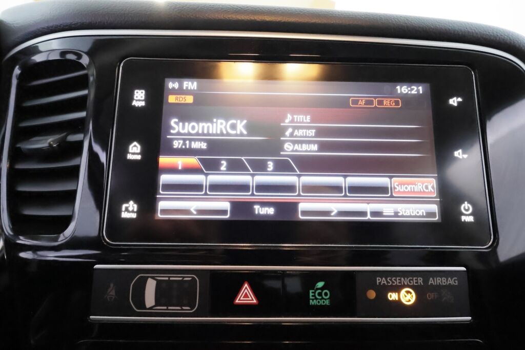 Mitsubishi Outlander PHEV 2019 Valkoinen