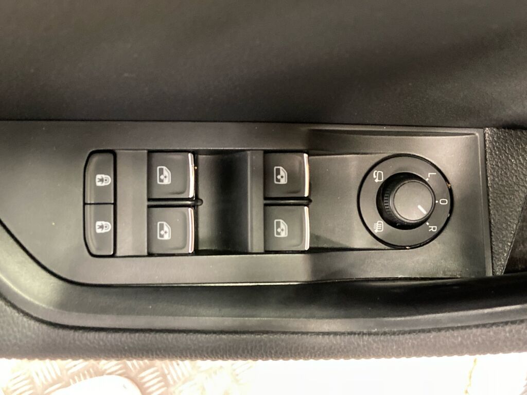 Skoda Superb 2020 Harmaa