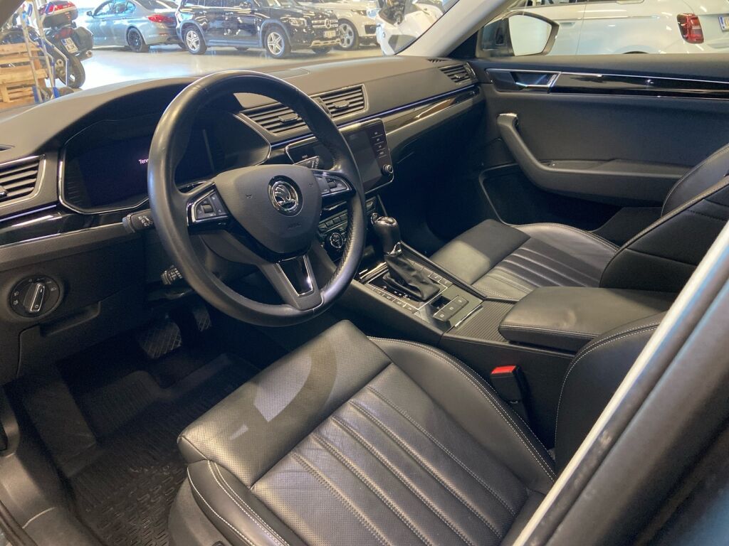 Skoda Superb 2020 Harmaa