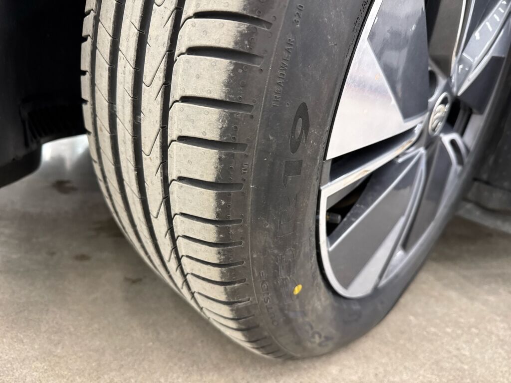 Skoda Enyaq 2023 Harmaa