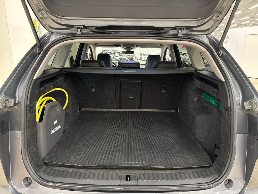 Skoda Enyaq 2023 Harmaa