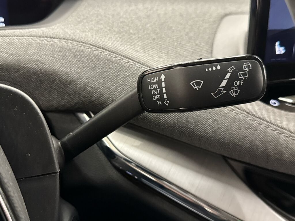 Skoda Enyaq 2023 Harmaa