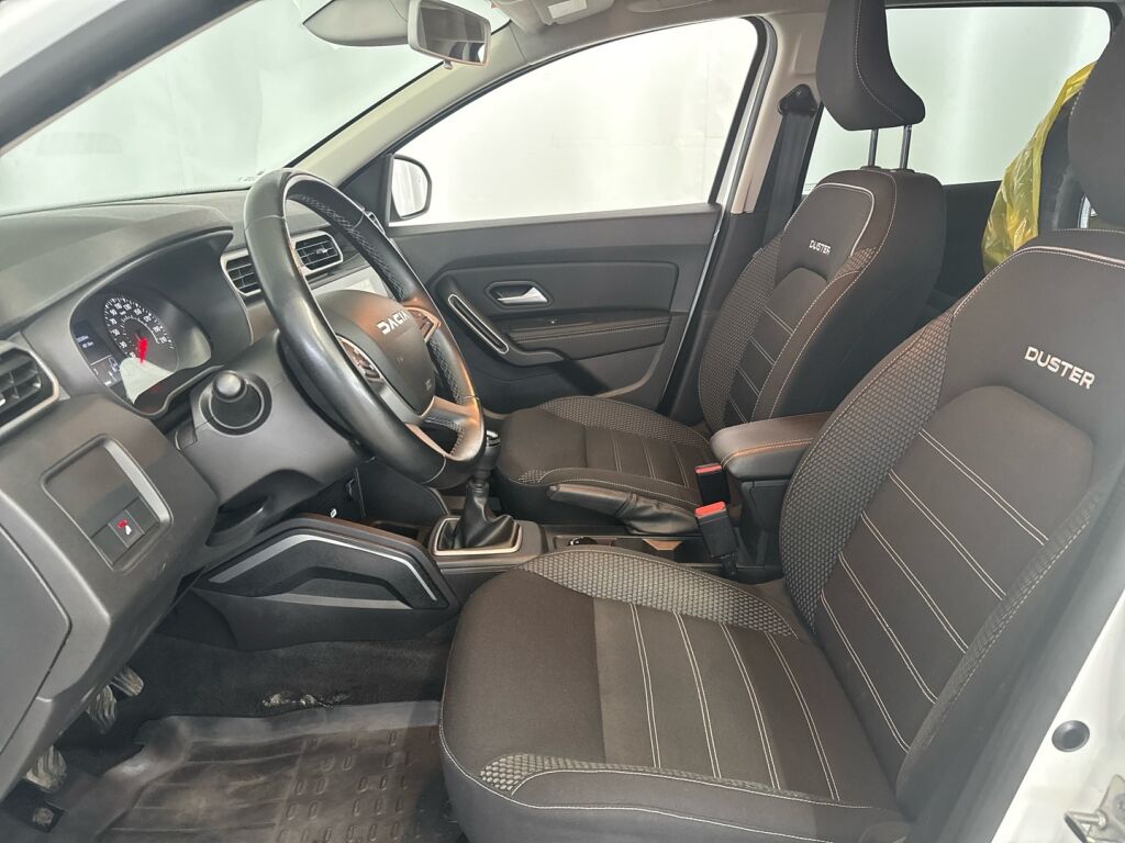 Dacia Duster 2024 Valkoinen