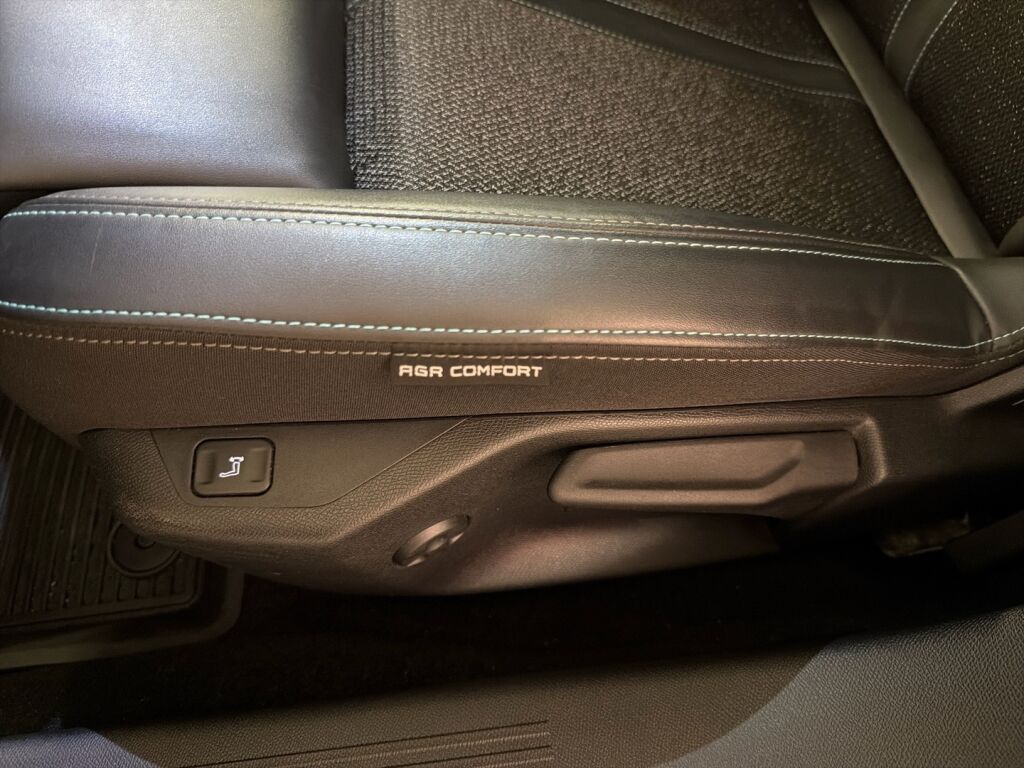 Peugeot 308 2023 Sininen