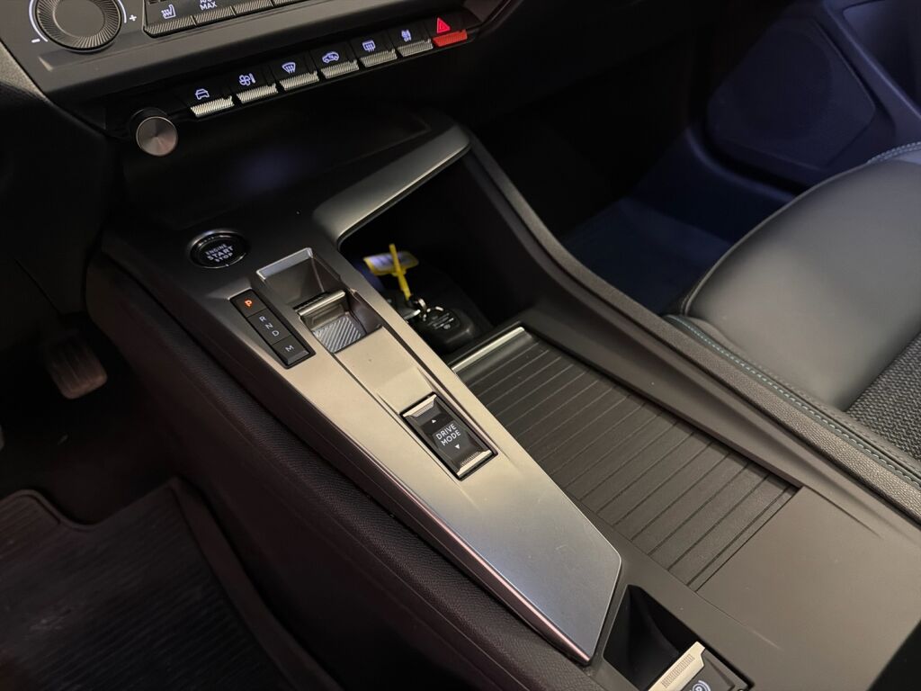 Peugeot 308 2023 Sininen