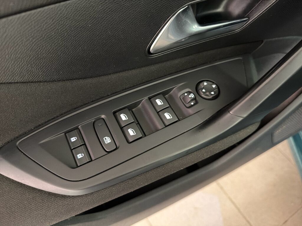 Peugeot 308 2023 Sininen