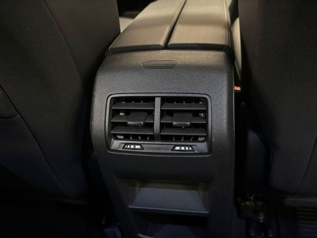 Peugeot 308 2023 Sininen