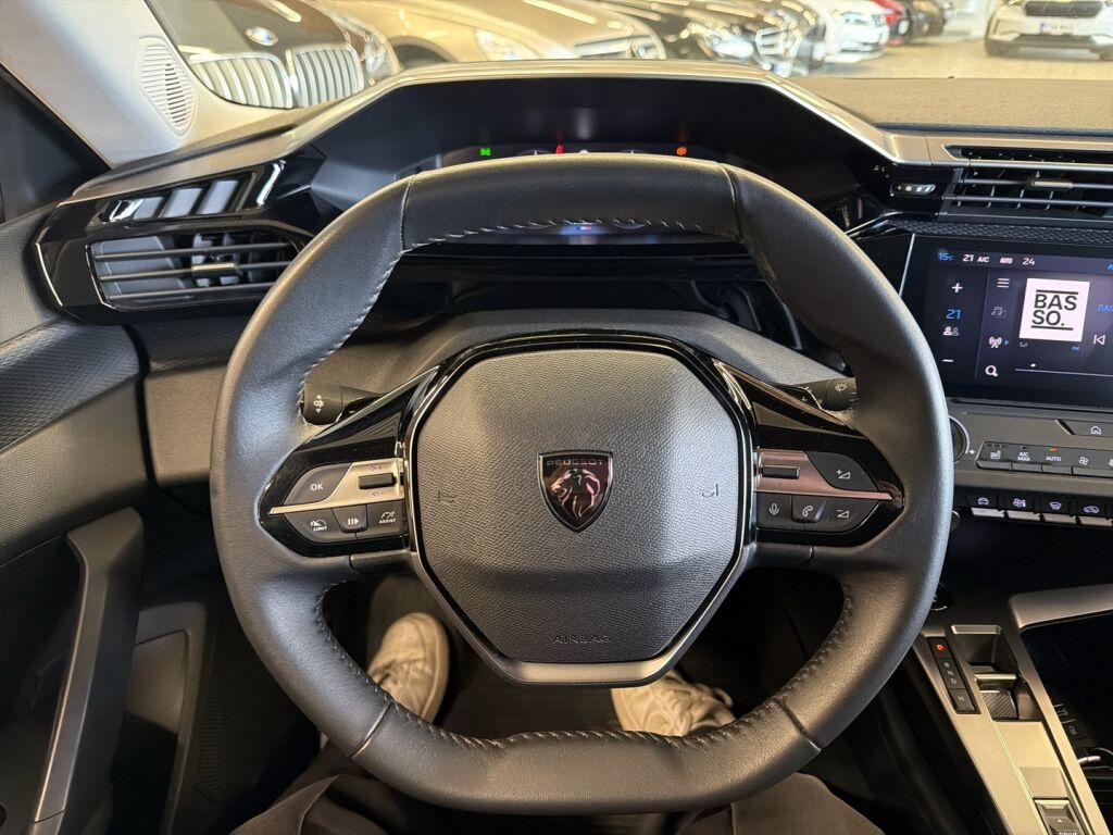 Peugeot 308 2023 Punainen