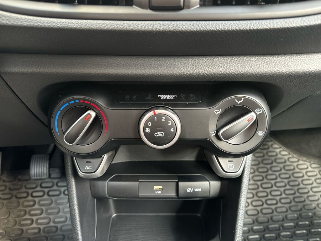 Kia Picanto 2024 Musta