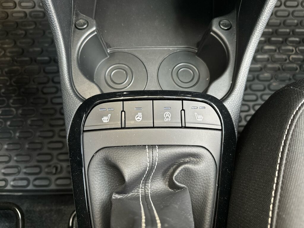 Kia Picanto 2024 Musta