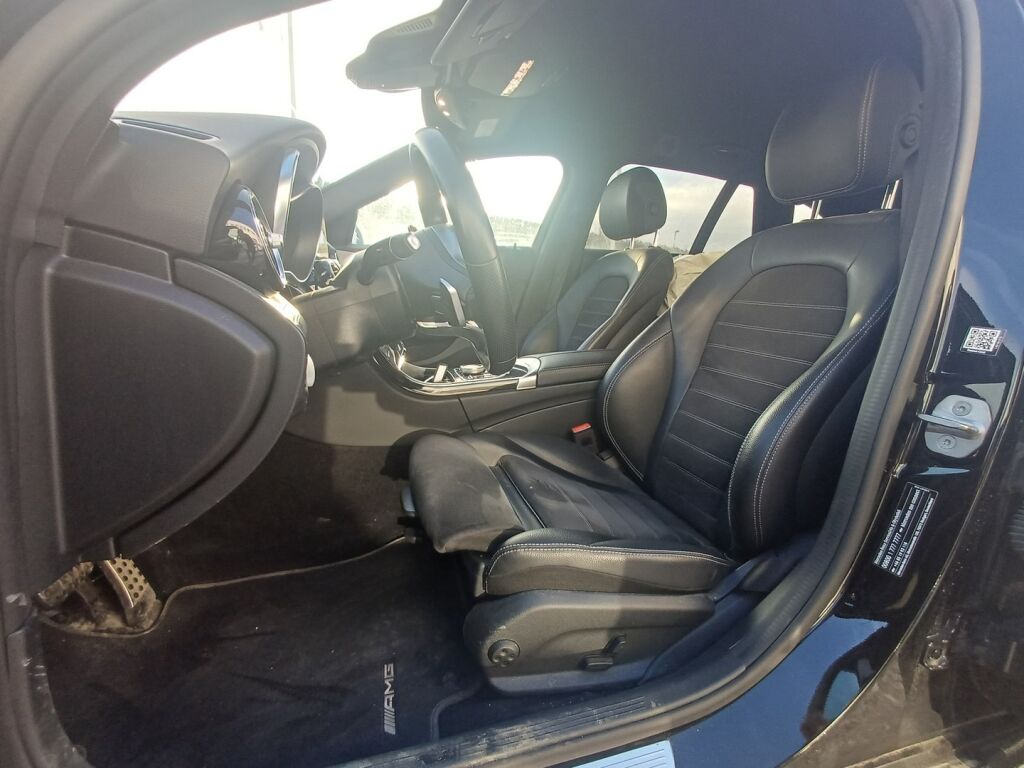 Mercedes-Benz C 2020 Musta