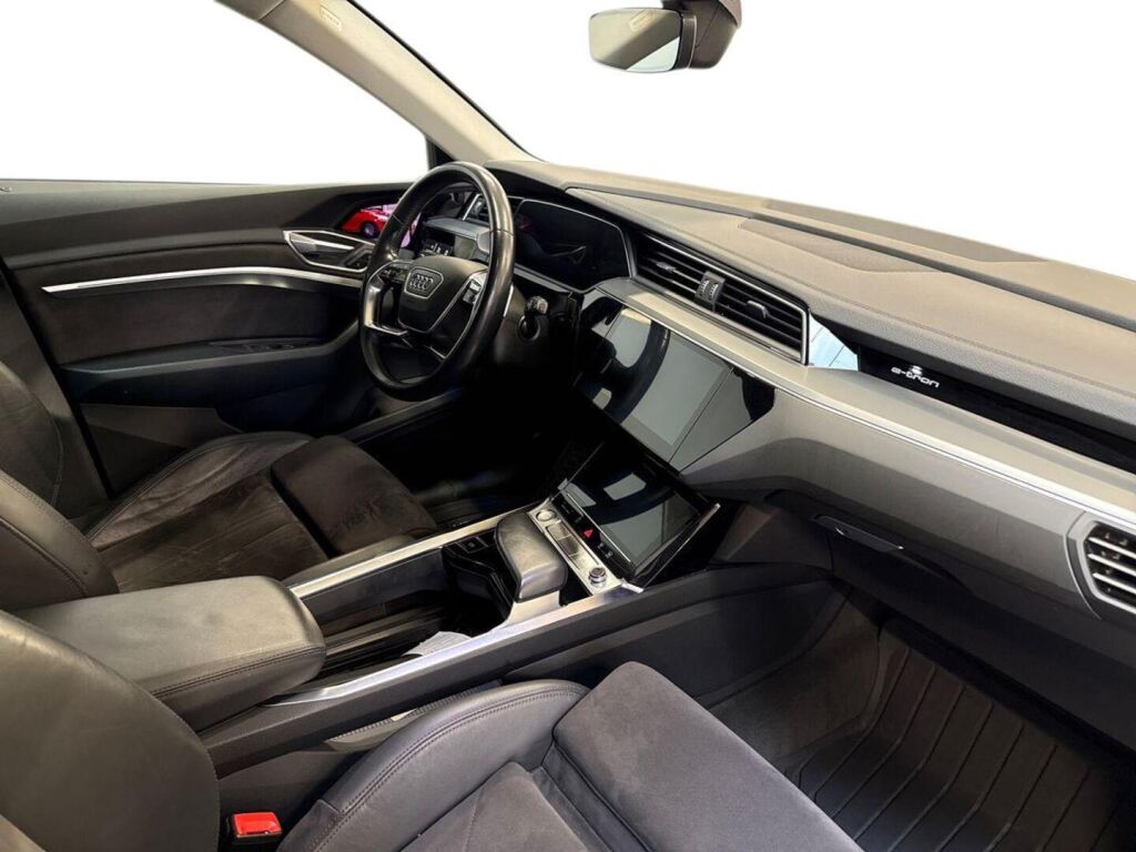 Audi e-tron 2020 Sininen